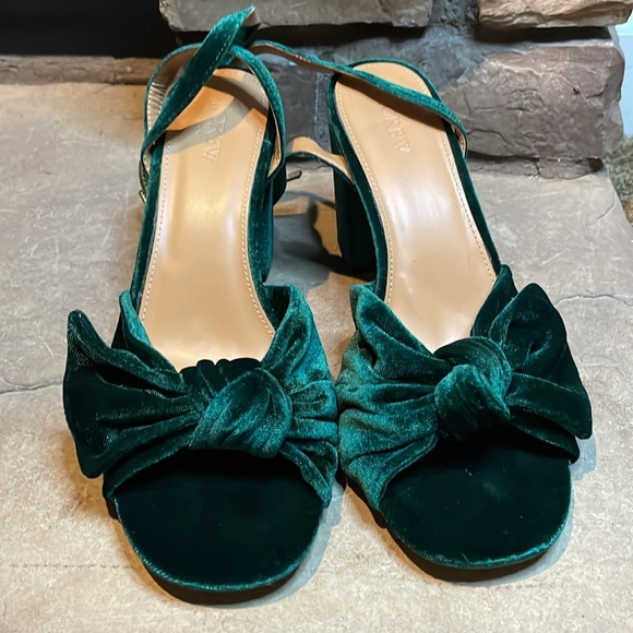 🔥J Crew🔥 - Picture 2 of 10